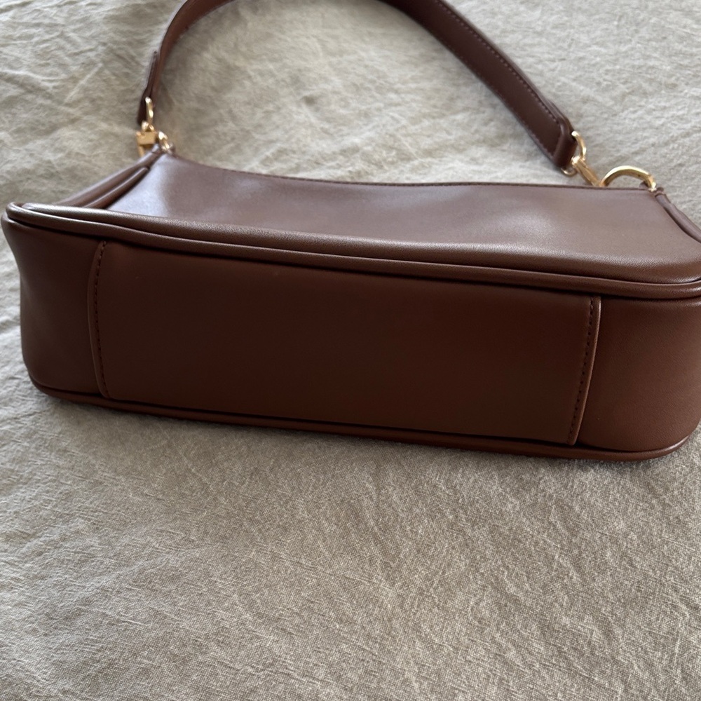 Classic Women's Handbag Set - Picture 10 of 16